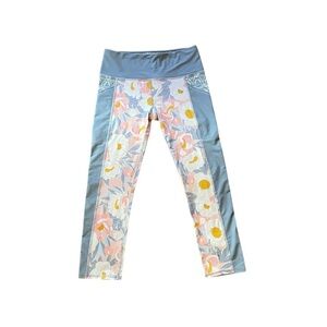 Body Glove Woman’s Wayta Vigor Cross-Over Capri Size Small